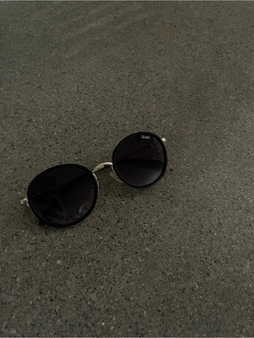 Quay Firefly Round Black Gold Metal Sunglasses UV Protection Womens